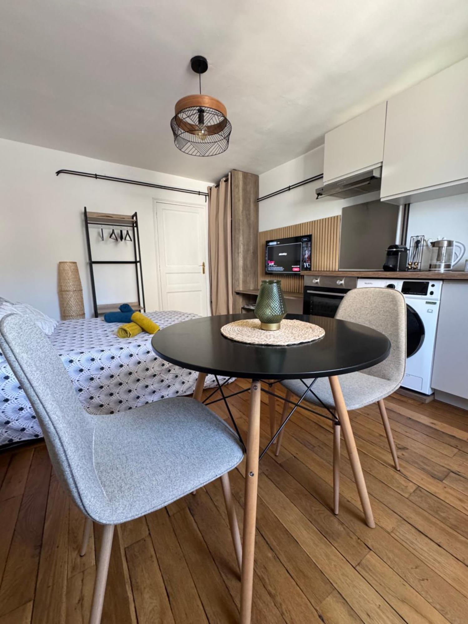 Charmant Appartement Au Coeur De Bourges Extérieur photo